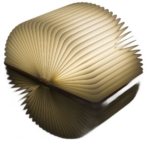 Artelibre - 06530392 ΛΑΜΠΑ LED ΑΤΜΟΣΦΑΙΡΑΣ ΕΠΙΤΡΑΠΕΖΙΑ ΒΙΒΛΙΟ ΜΕ ΕΞΩΦΥΛΛΟ ΔΕΡΜΑΤΙΝΗΣ ΕΠΑΝΑΦΟΡΤΙΖΟΜΕΝΗ ΚΑΦΕ 17X13CM