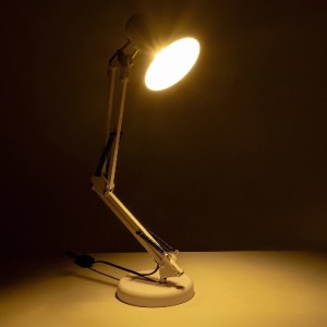 glo-01539-01539_02 GLOBOSTAR® DESK 01539 ΜΟΝΤΕΡΝΟ ΕΠΙΤΡΑΠΕΖΙΟ ΦΩΤΙΣΤΙΚΟ ΠΟΡΤΑΤΙΦ ΜΕ ΝΤΟΥΙ 1 X E27 AC 220-240V IP20 - ΛΕΥΚΟ - Μ15 X Π15 X Υ67CM