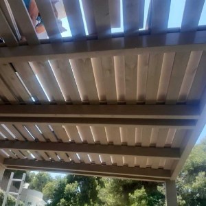 shw-10-209360-12368 ΞΥΛΙΝΗ ΠΕΡΓΚΟΛΑ ΜΕ ΔΙΠΛΗ ΤΑΒΛΑ 400 X 400ΕΚ.